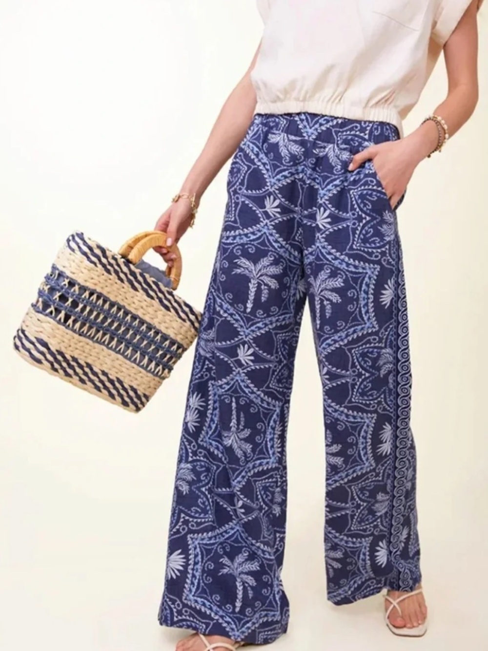 Spartina 449 Straw Cabana Tote - Picture 2 of 4